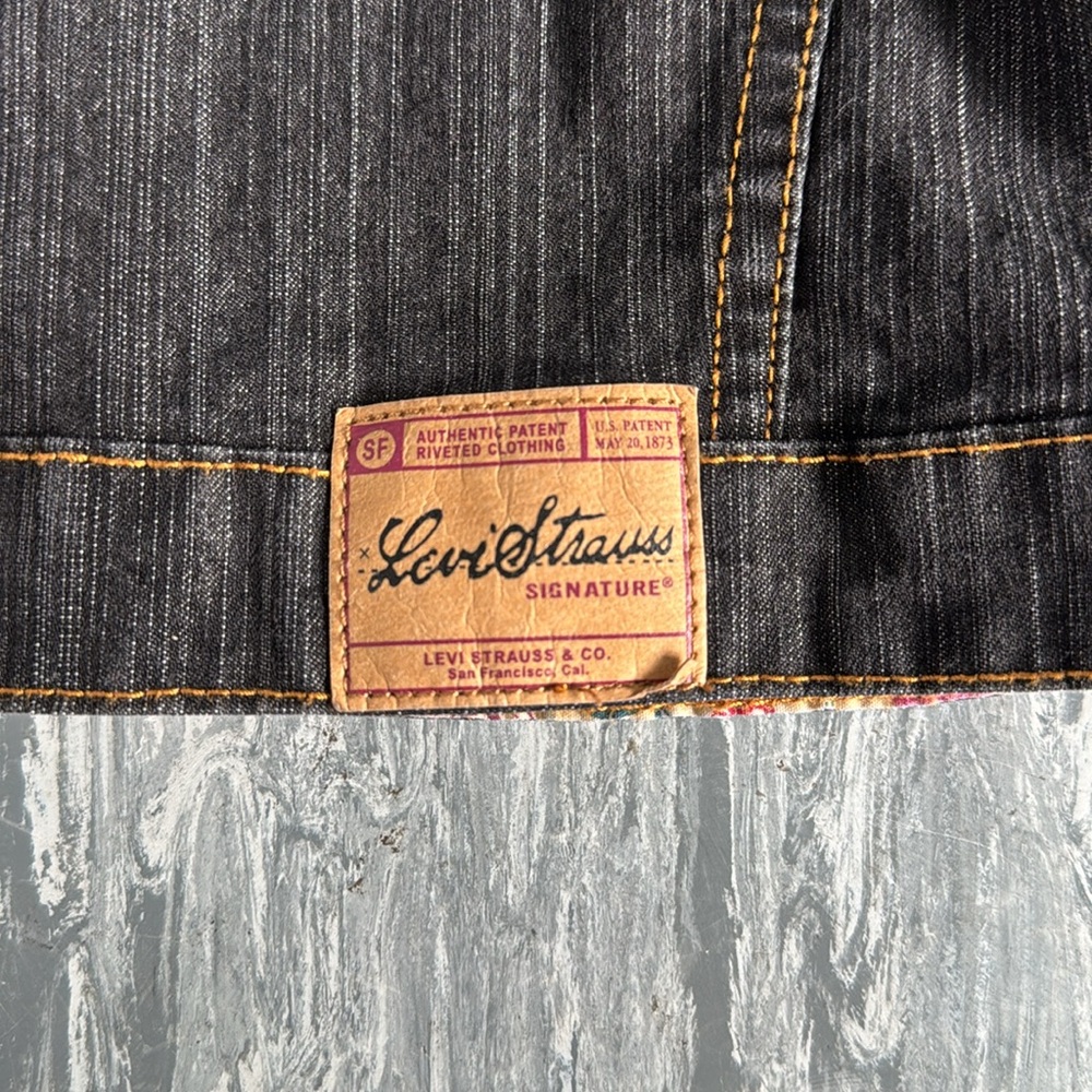 ❤️3/$30 Levi Strauss Infant Denim Jacket with Red Collar - Picture 6 of 7